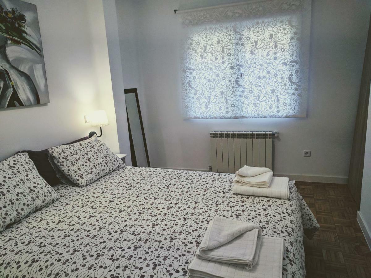 Gran Apartamento Cerca De Atocha Apartment Madrid Exterior photo
